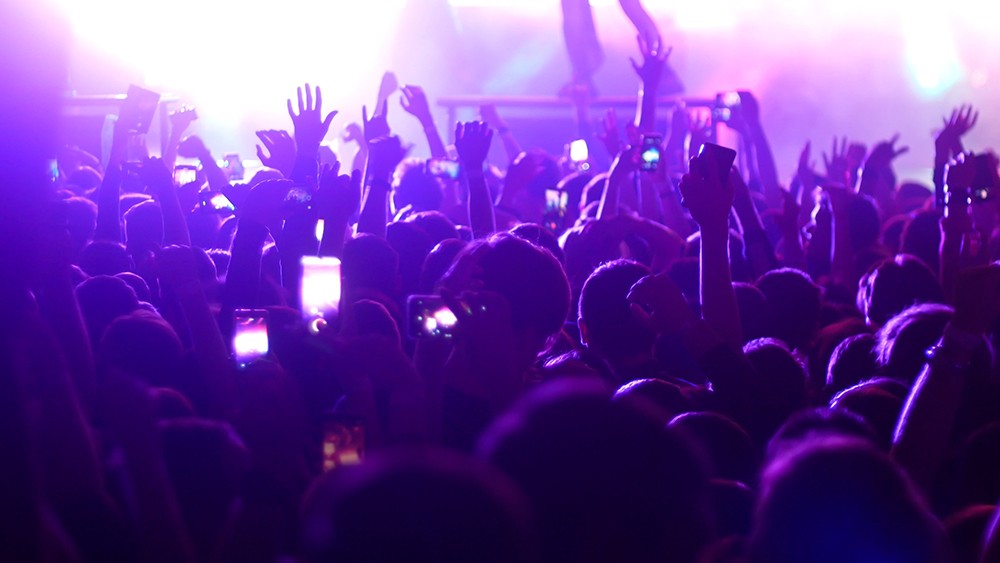 Muzyczne Dialogi: Grochowiak w Harmonii Poezji i Muzyki